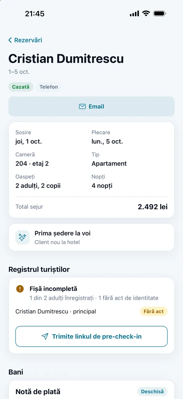 Fișa unei rezervări în DelivCore Hotel: sejurul, istoricul oaspetelui și registrul turiștilor